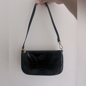 CROC EMBOSSED BAGUETTE BAG